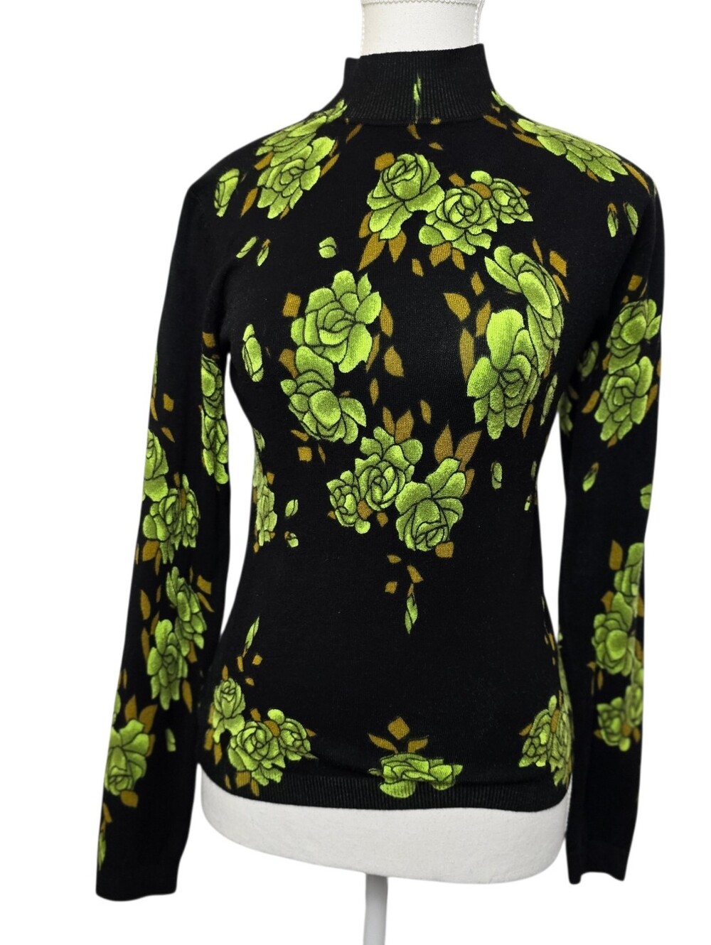 Henny Vintage Green Rose Print Mock Neck Knit Sweater Fitted Black Floral